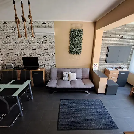 Relax Vendeghaz بيت للعطل دوناباتاج