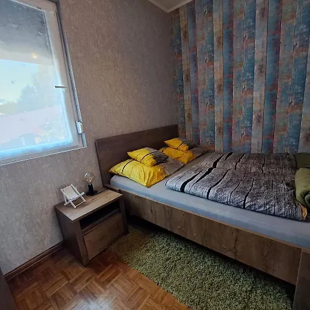 Relax Vendeghaz بيت للعطل *